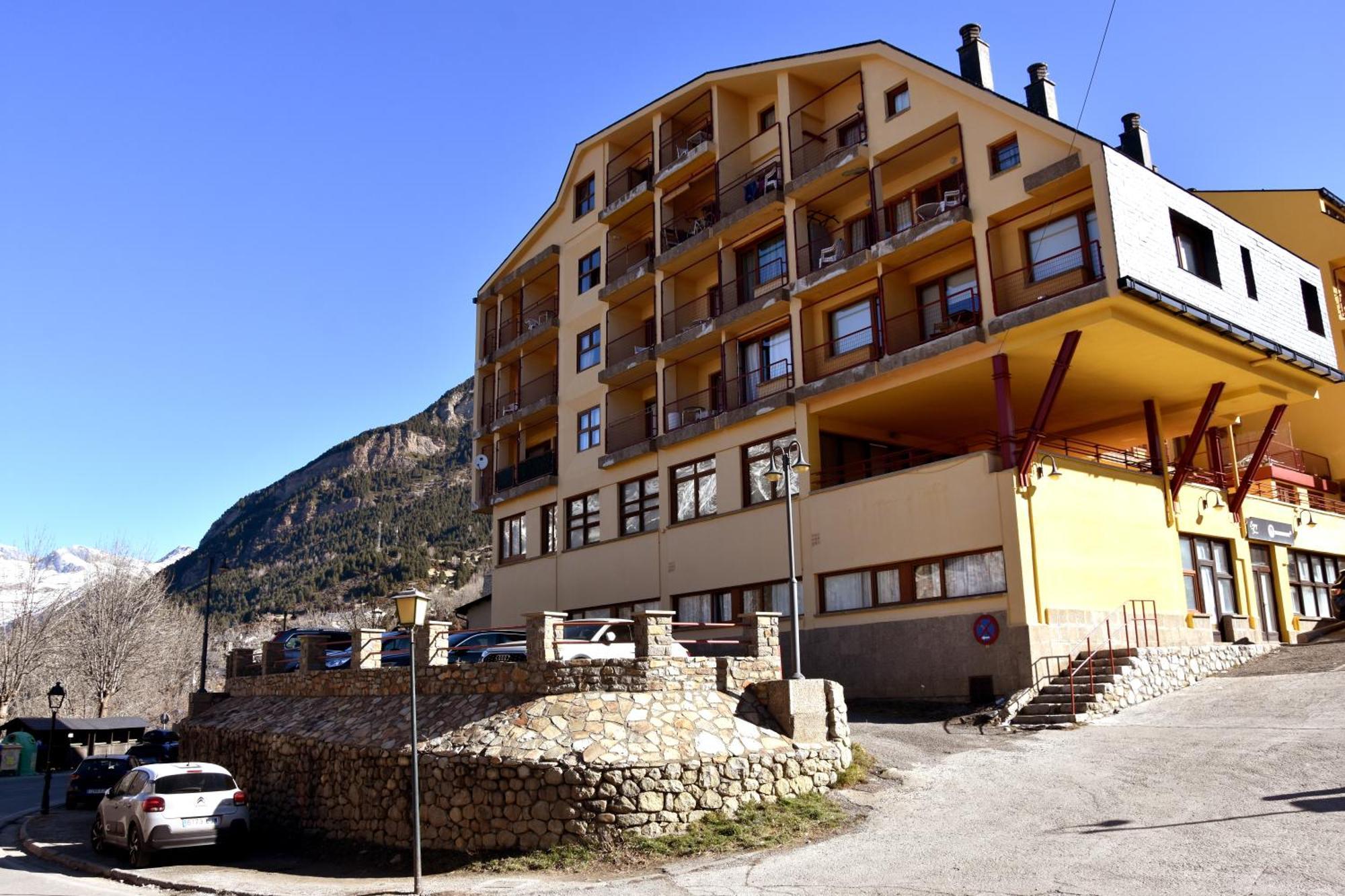 Apartamentos Snoe Edelweiss เซร์แลร์ ภายนอก รูปภาพ